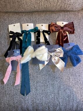 8 Piece Bow Hair Barrettes - 8  Bows Bundle